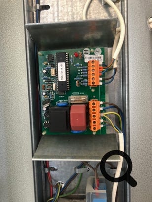 Pulsacoil III circuit board, showing the LED at the top which flashes the sensor status code.